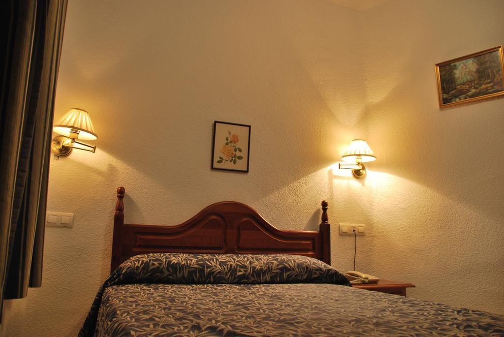 Hotel Andalucia Lanjarón Buitenkant foto